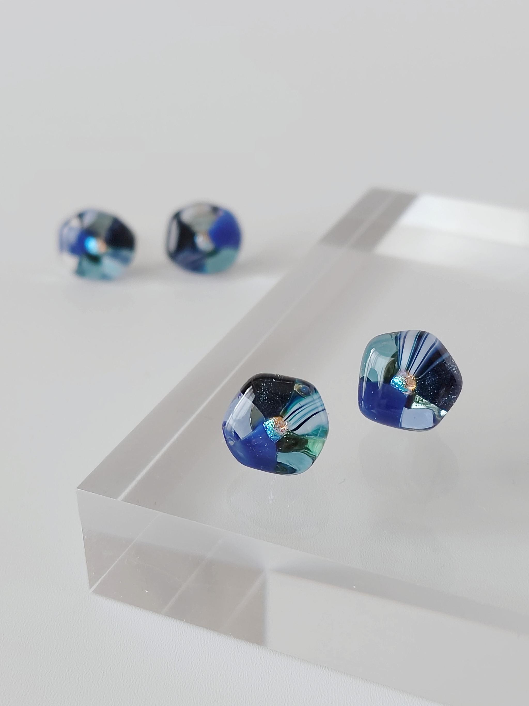 mosaic flower ガラスピアス/イヤリング 『夜花』