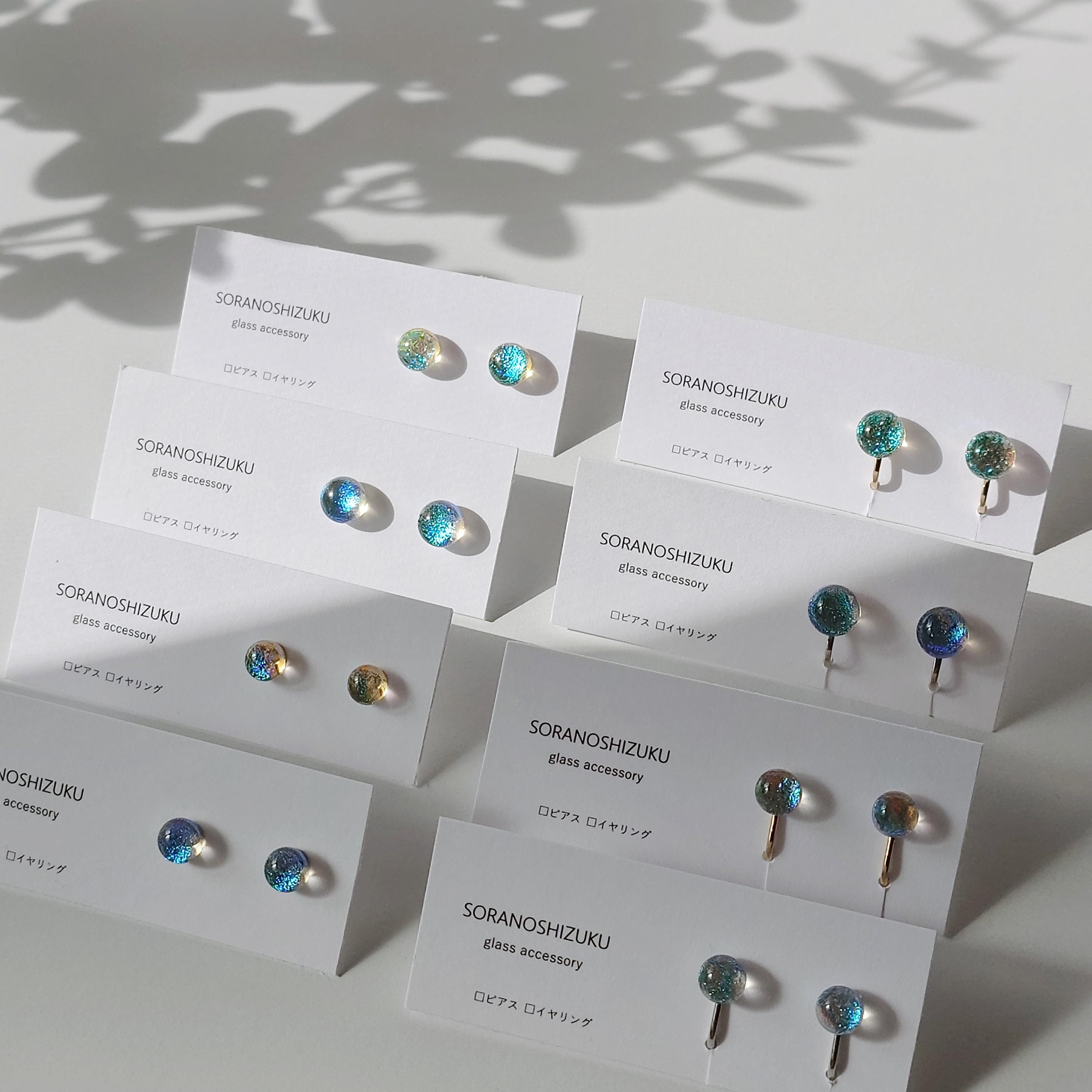 天気雨の雨粒ガラスの ピアス/イヤリング