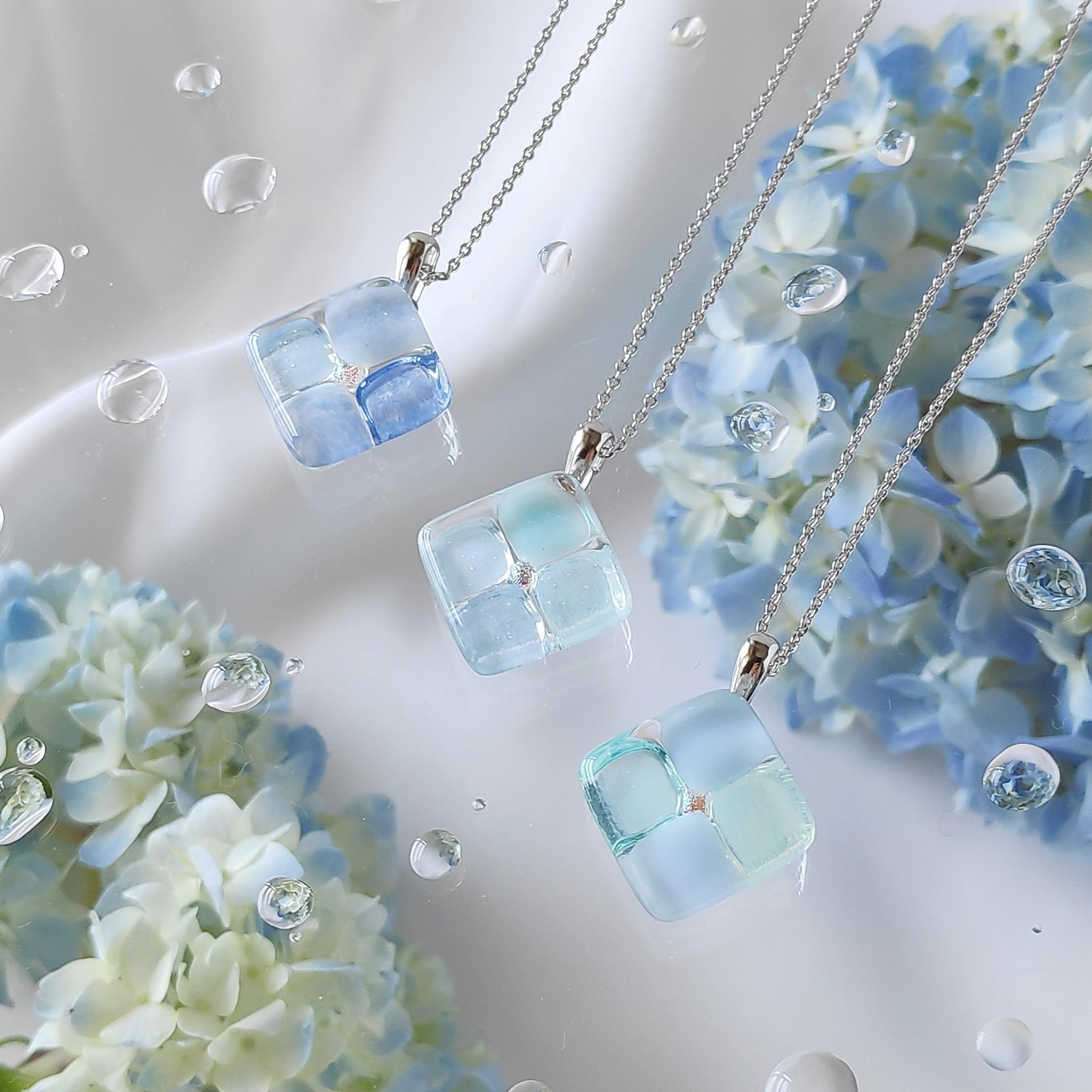 『空色の紫陽花』ガラス ネックレス square flower series | 2枚目